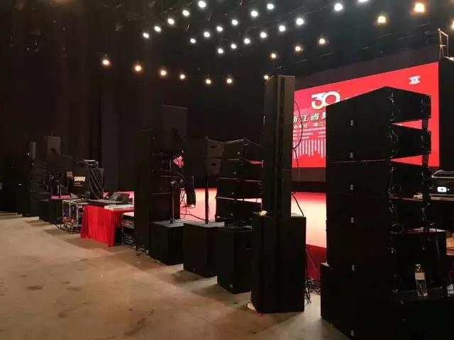 榴莲网站在线观看榴莲网站在线观看在舞台上的功能和作用